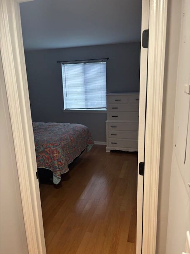 Building Photo - SOUTH END - FOREST COVE