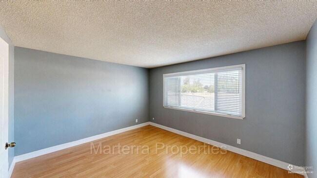 Building Photo - 119 Morristown Ln