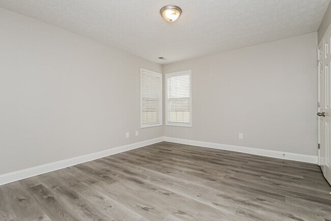 Building Photo - 217 Whitney Ln