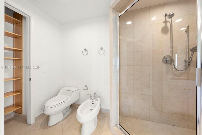 Building Photo - 789 Crandon Blvd