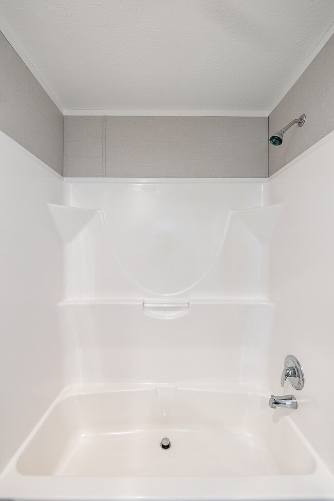 Building Photo - 612 Fenwick Ln