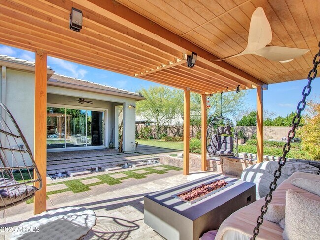 Building Photo - 29523 N 23rd Dr