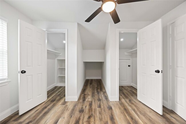 Building Photo - 3806 Zephyr St