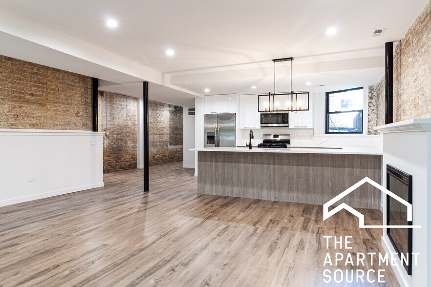 Building Photo - 1428 W Jonquil Ter