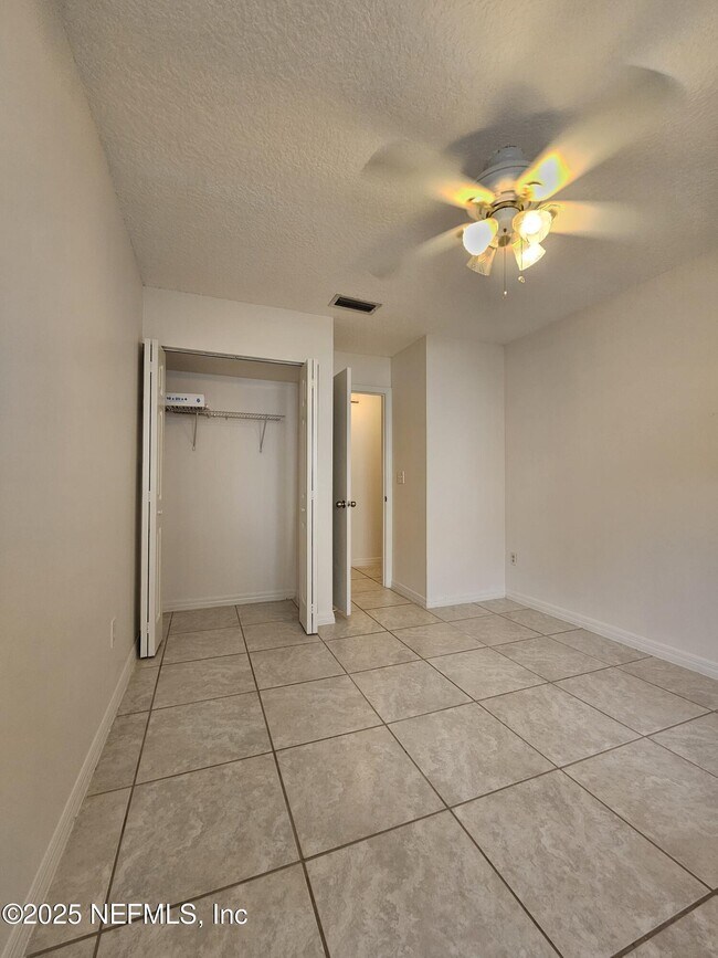 Building Photo - 1107 Sea Hawk Dr