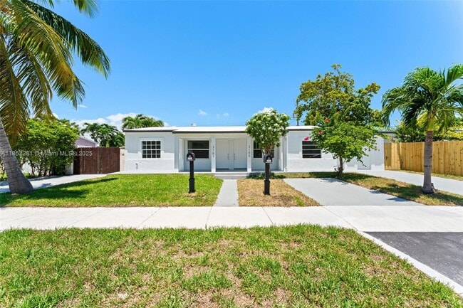 Building Photo - 3155 SW 27th Ln