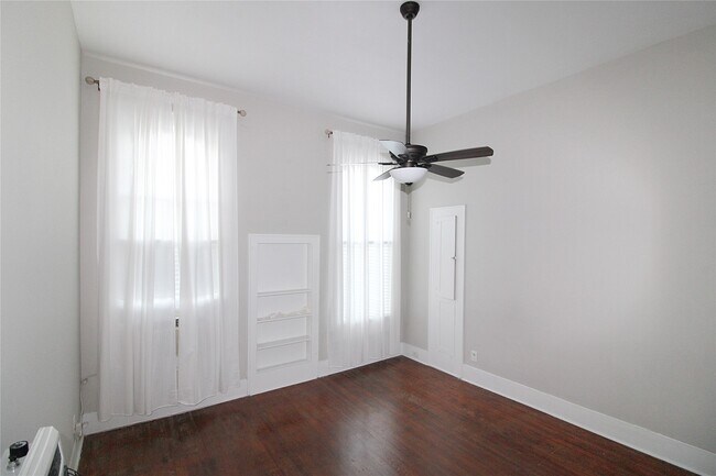 Building Photo - 1902 Church St