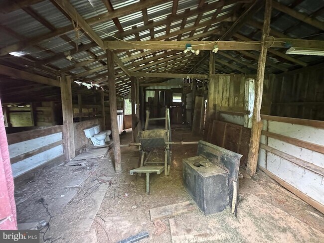 Building Photo - 1573 Garrisonville Rd