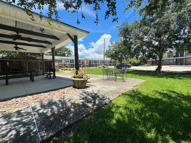 Building Photo - Kenilworth Ridge... A Hidden Jewel!