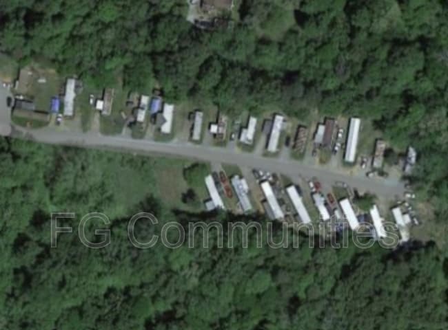 Primary Photo - 2844 Maple Ave