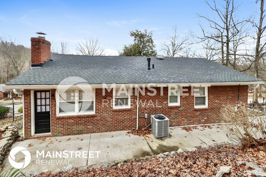 Building Photo - 9104 Royal Oak Dr