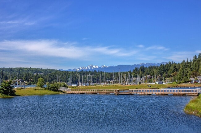 Building Photo - Short-Term Waterfront Retreat | Fully Furnished Option Available