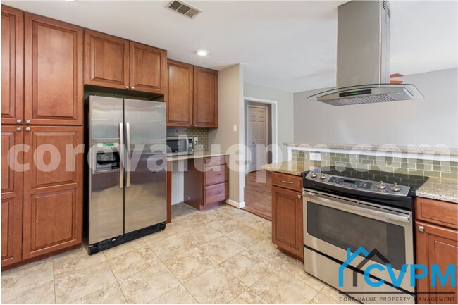 Building Photo - 951 Fall Ridge Way