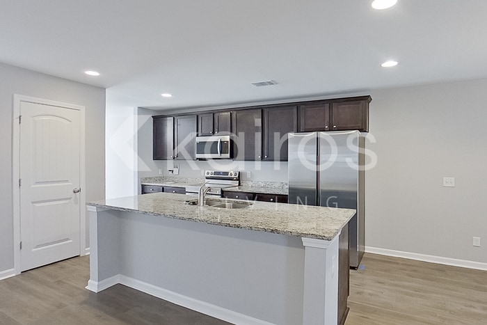 Building Photo - 102 Ebenezer Blf Wy