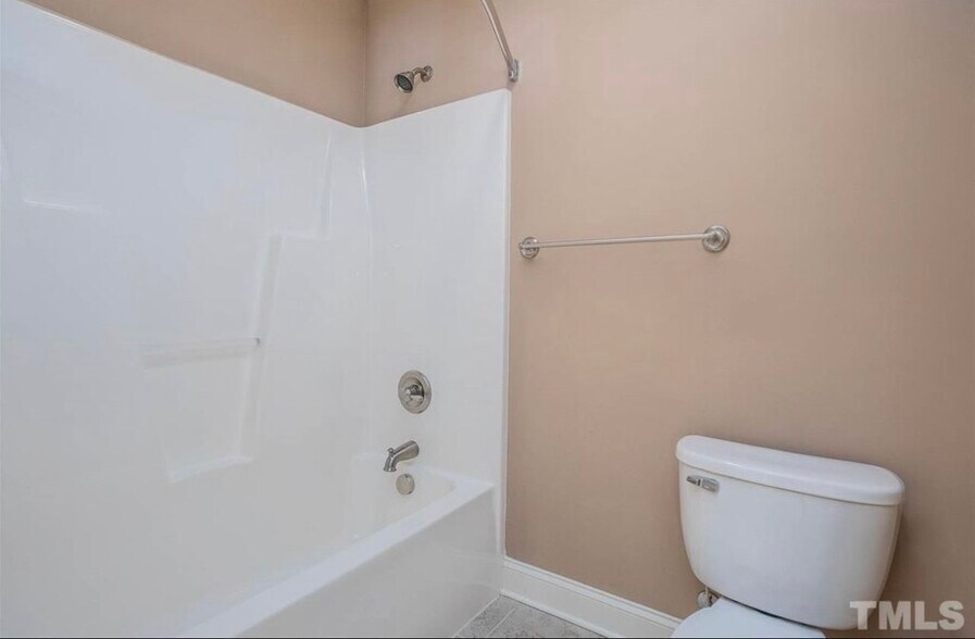 Building Photo - 79 Falconridge Dr