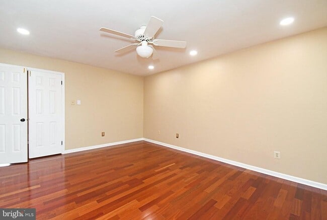 Building Photo - 6 Kanon Ct