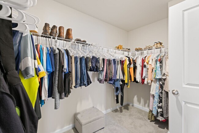 Building Photo - NEW BUILD! AMENITIES!! Lease Only.