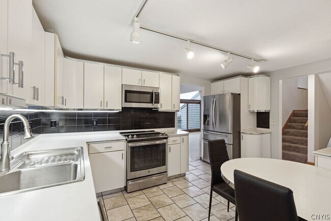 Building Photo - 8341 Decoy Run