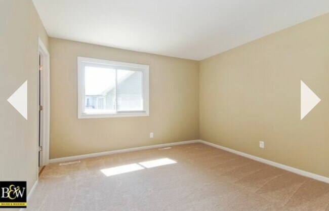 Building Photo - 214 Garden Cir