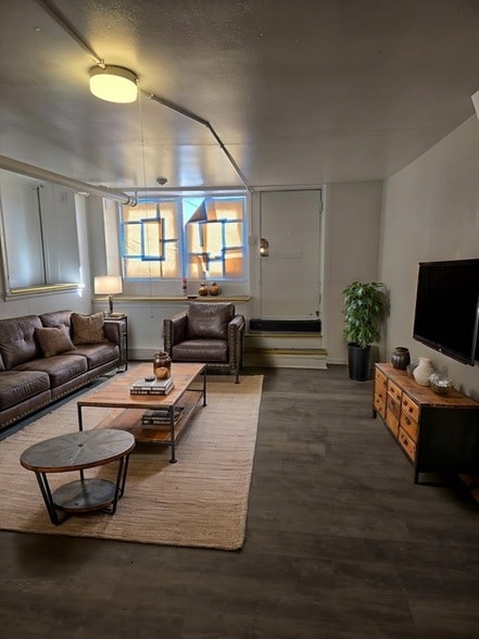 Building Photo - 801.5 High St