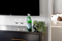 Building Photo - 484 2nd St