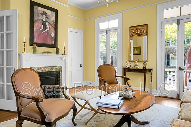 Building Photo - 6 Wentworth St