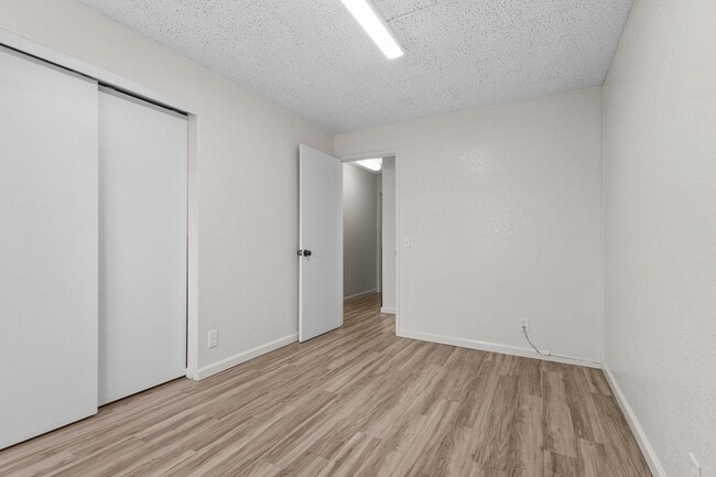 Building Photo - Pet-Friendly 2-Bed Gem | Steps from Leeward CC