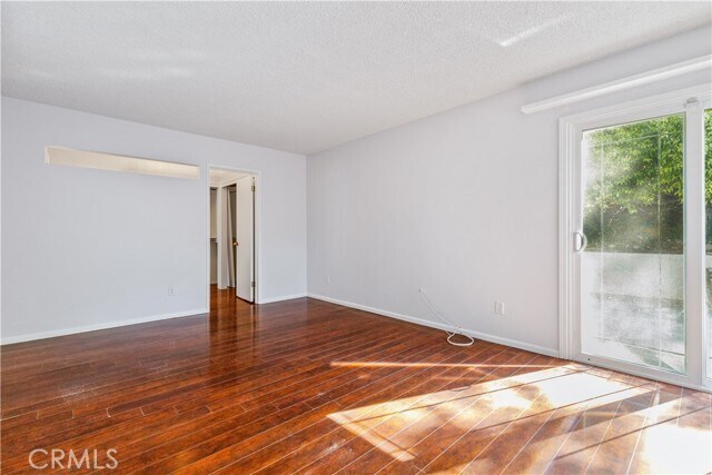 Building Photo - 668 Patricia Dr