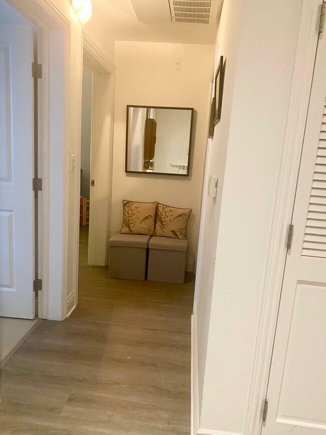 Building Photo - 525 Gough St