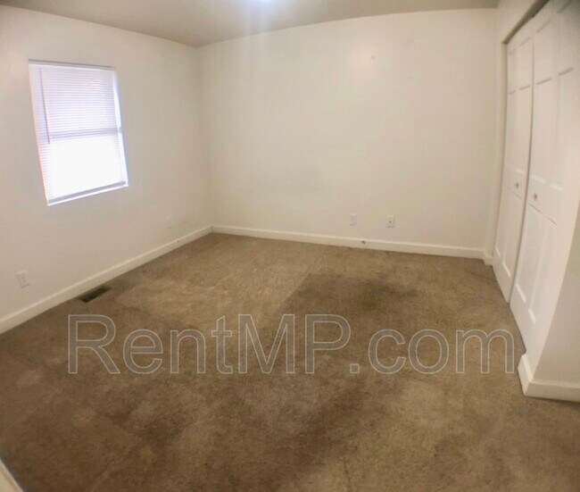 Building Photo - 5306 E Broomfield St