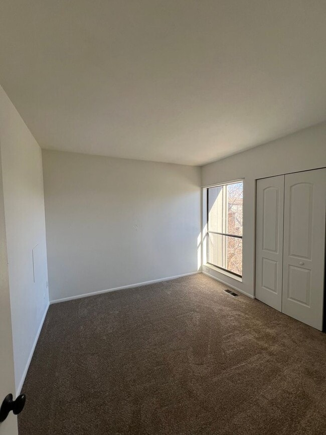 Building Photo - Sunny 2 bed, 1 bath South Boulder Townhome - Available June 5th!