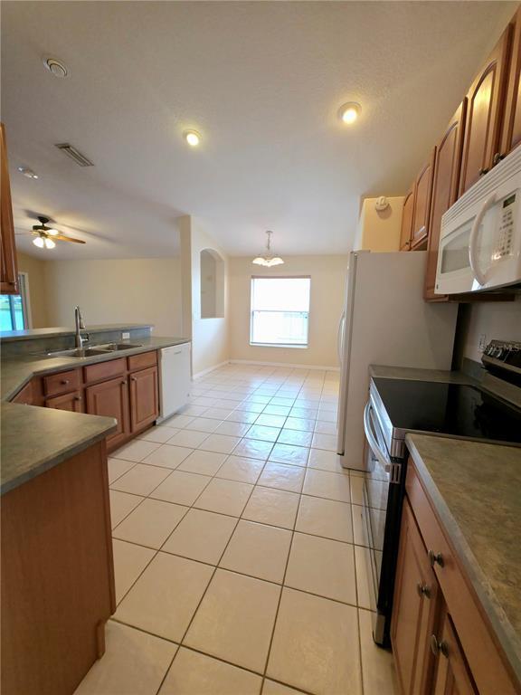 Building Photo - 5465 High Pasture Way