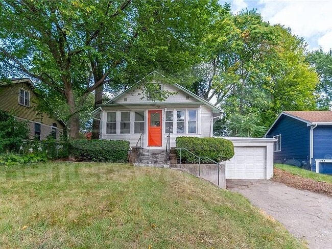 Building Photo - 737 28th St