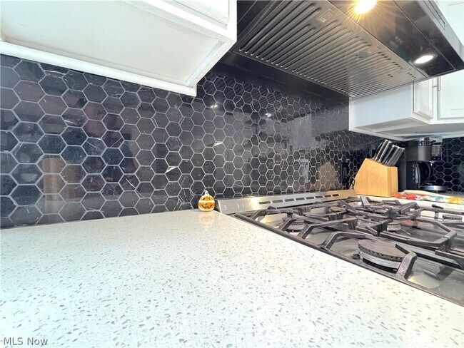 Building Photo - 9309 Garfield Blvd