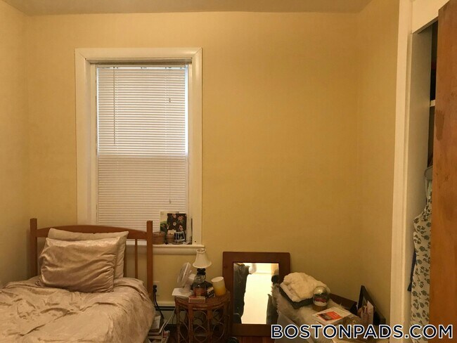 Building Photo - 27-29 Cameron Ave.