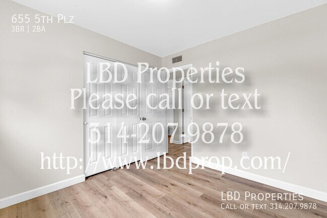 Building Photo - 655 5th Plaza