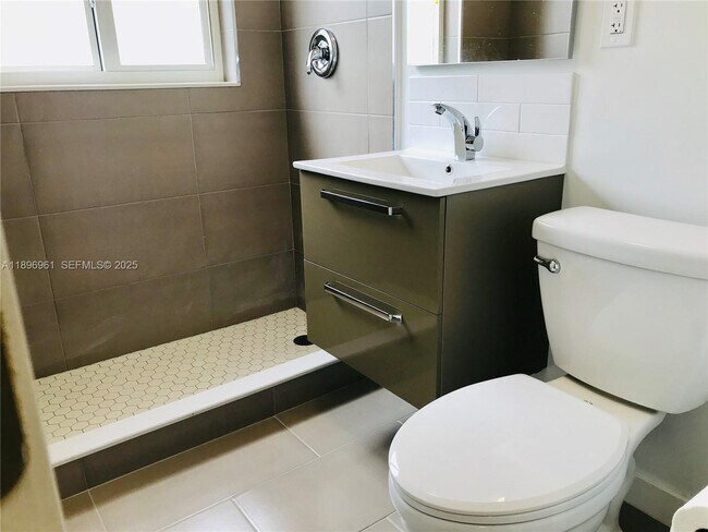 Building Photo - 5454 NW 5th Ave