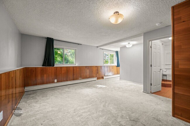 Building Photo - Bright Anchorage Home in Prime Location