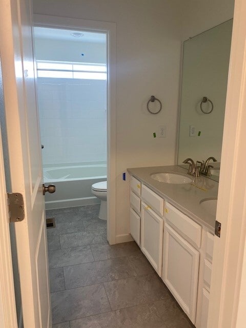guest bath - 11000 Uvalda St