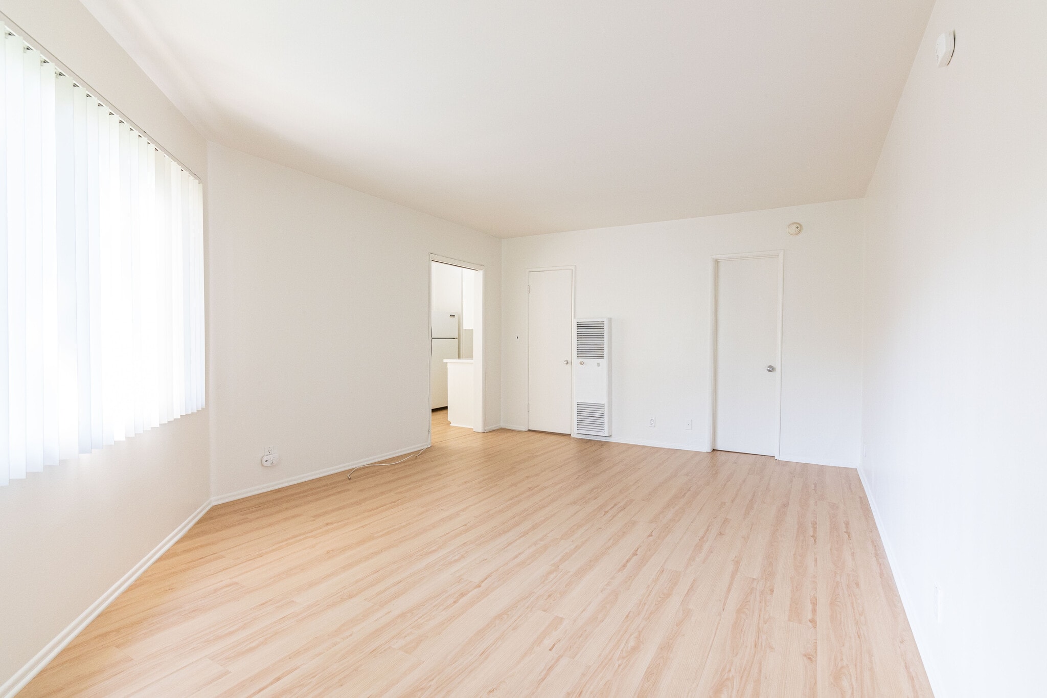 Building Photo - 669 Levering Ave