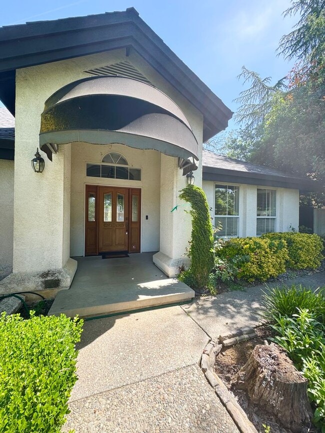Building Photo - 1855 Gold Hills Dr