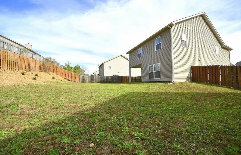 Building Photo - 12 Harding Dr