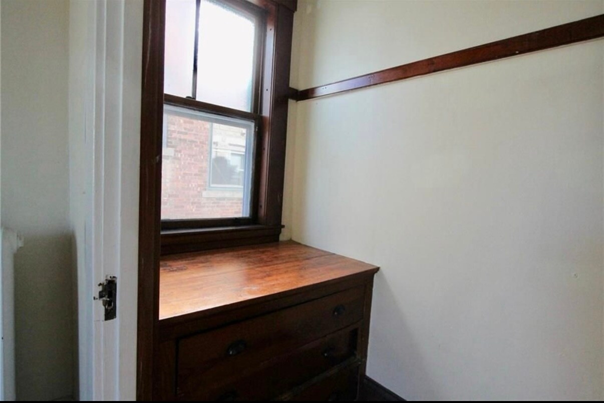 Bedroom 1 closet - 23 Bedlow Ave