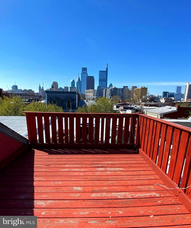 Building Photo - 1731 Wallace St