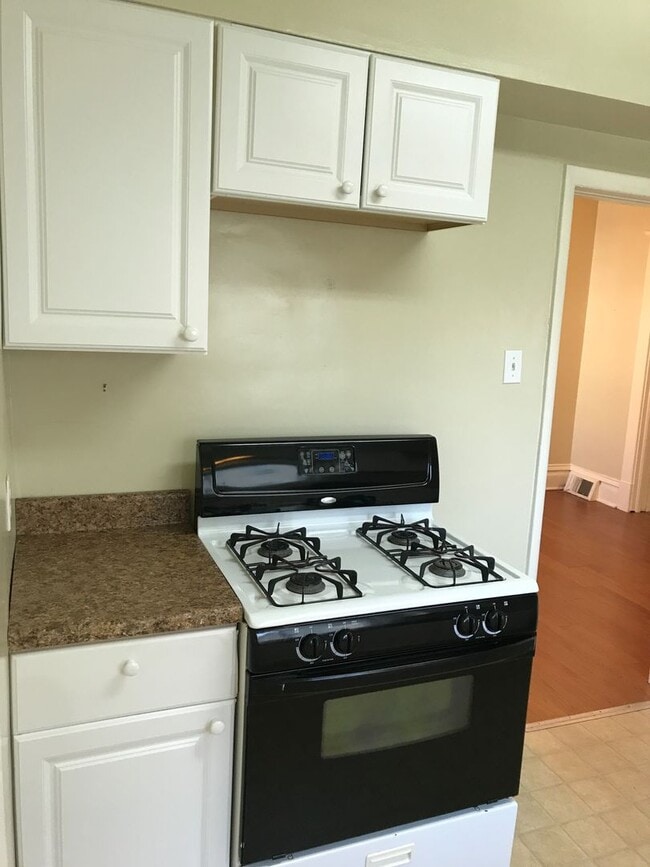 Building Photo - 3 Bed 1.5 Bath Single Family Home for Rent in Butler, PA