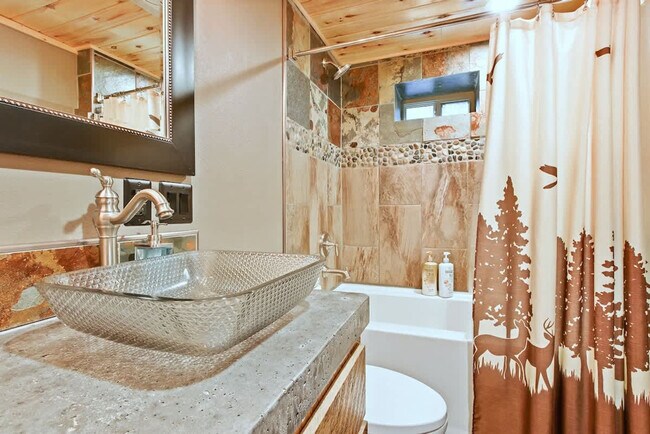 Building Photo - 96 Shilo Dr