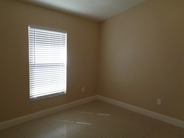 Building Photo - 29425 Crossland Dr