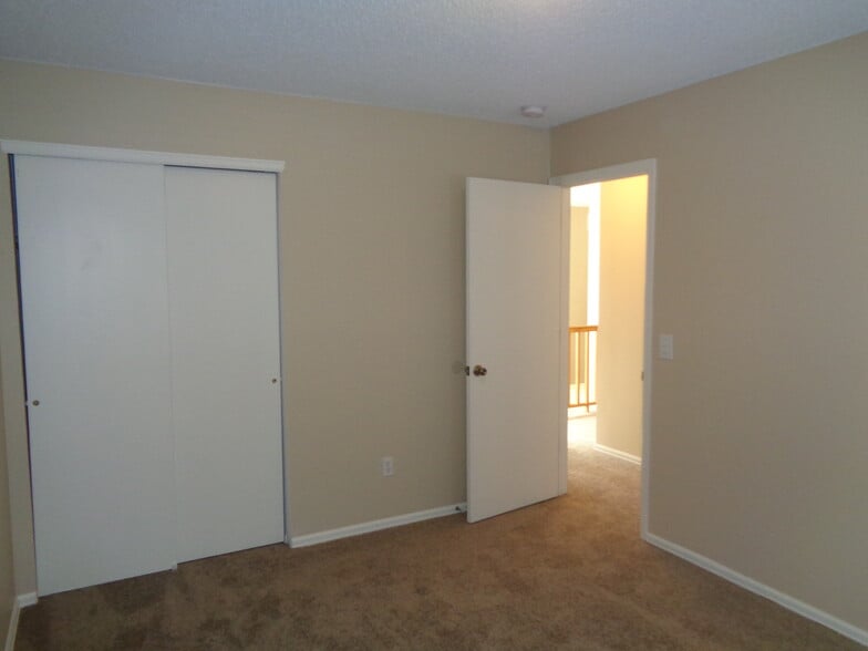 Building Photo - 17051 Numa Pl