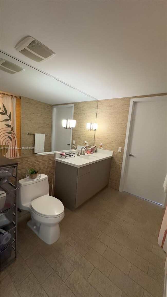 Building Photo - 50 Biscayne Blvd