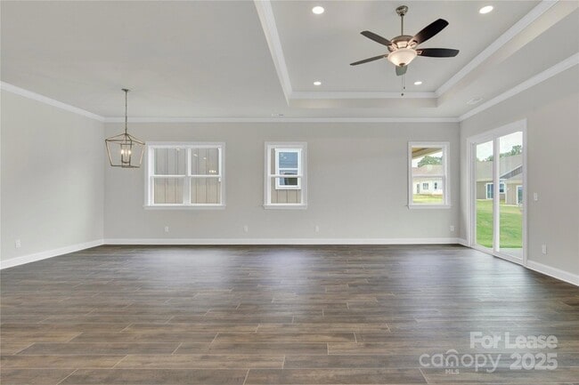 Building Photo - 4715 Anise Cir